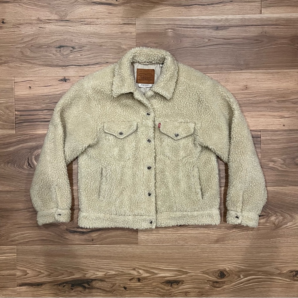 Levi’s Large Beige Sherpa Trucker Jacket